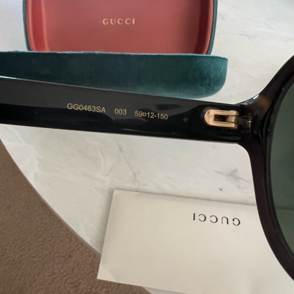 SOLD Authentic Gucci Havana Aviators - Picture 2 of 5